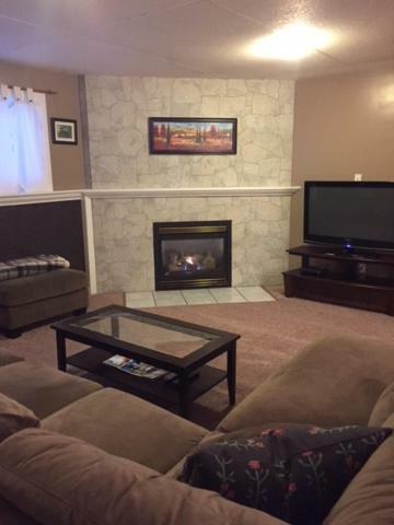 Newly Renovated Basement Suite! Lethbridge Exteriér fotografie